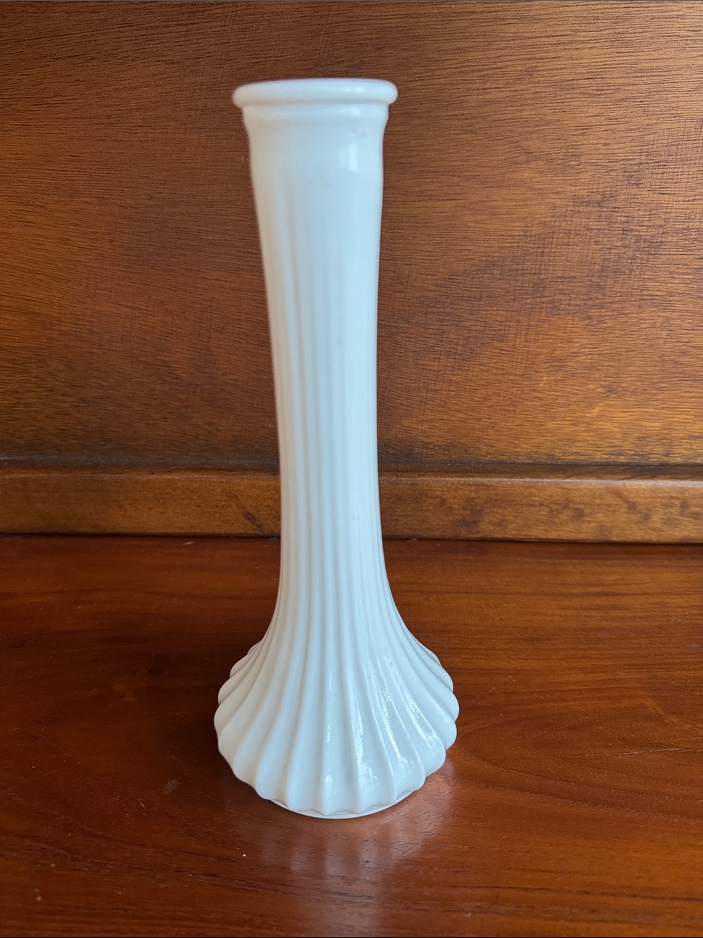 Hoosier Milk Glass Ribbed Flower Vase #8 4096, White Bud Vase 9"